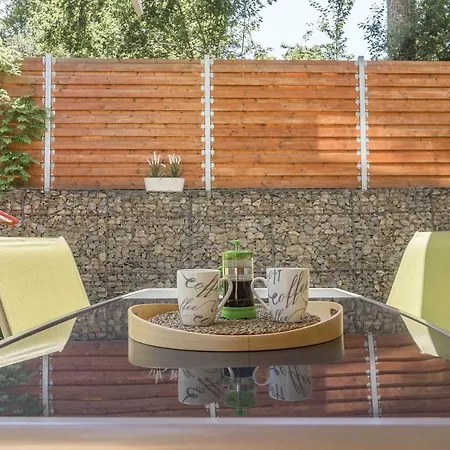 New Modern Apt With Terrace And Private Garden *