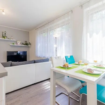New Modern Apt With Terrace And Private Garden * Praga