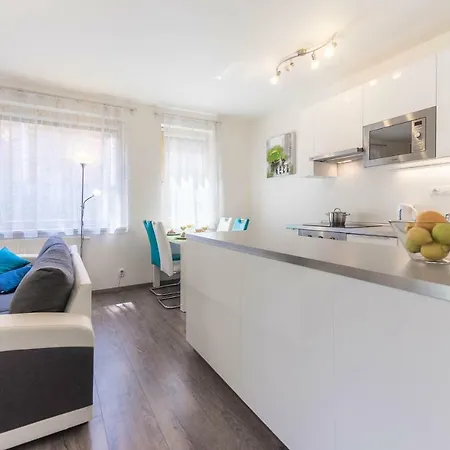 Apartamento New Modern Apt With Terrace And Private Garden Praga